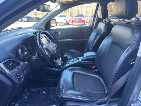 Used 2020 Dodge Journey Crossroad image 10