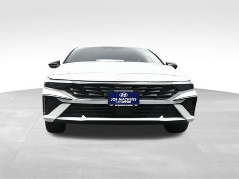 New 2026 Hyundai Elantra SEL Sport Premium FWD image 31