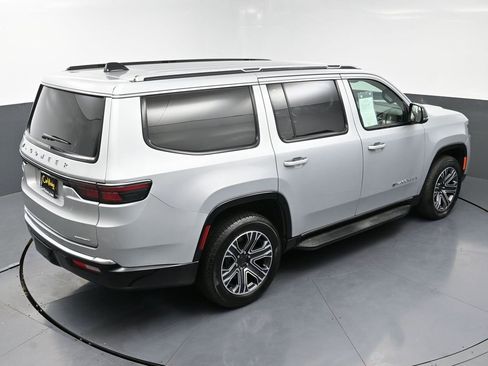 Used 2024 Jeep Wagoneer Series II w/ Flexible Seating Group image 51