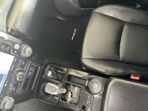 Used 2021 Toyota 4Runner TRD Off-Road Premium image 25