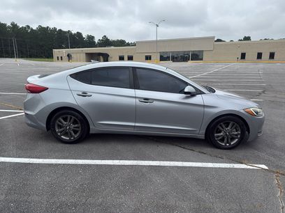 Used 2017 Hyundai Elantra SE