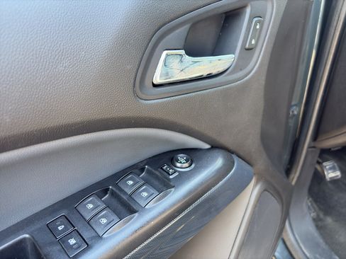 Used 2017 Chevrolet Colorado Z71 AWD/4WD image 15