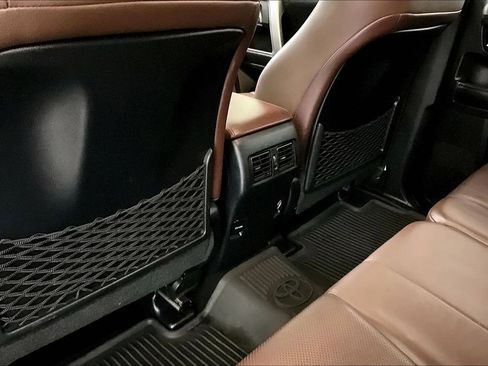Used 2017 Toyota 4Runner Limited AWD/4WD image 10