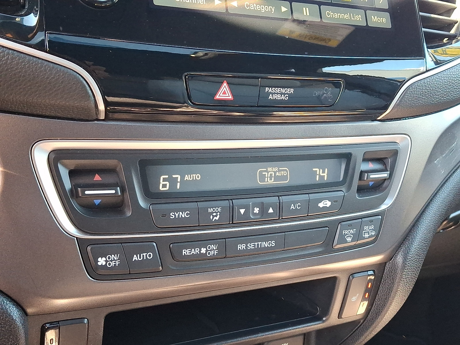 Used 2025 Honda Passport EX-L image 17