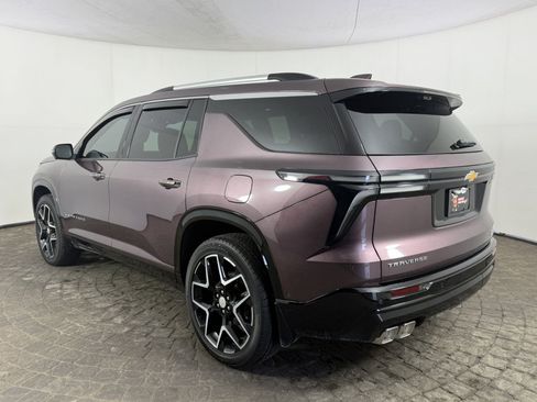 Used 2026 Chevrolet Traverse High Country w/ LPO, Floor Liner Package FWD image 5