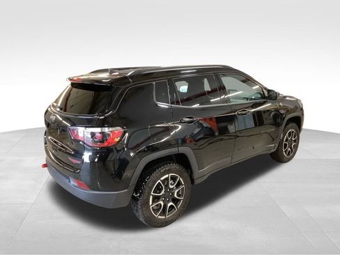 Used 2024 Jeep Compass Trailhawk w/ Trailhawk Convenience Group image 5