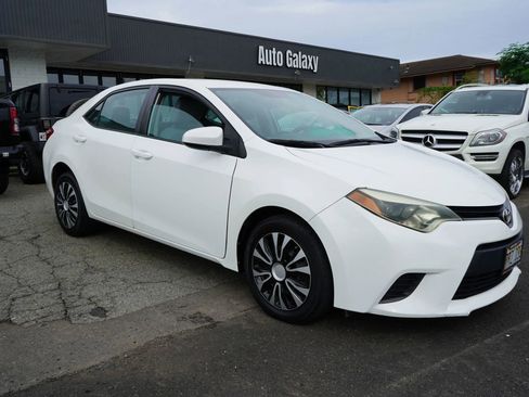 Used 2014 Toyota Corolla LE image 4