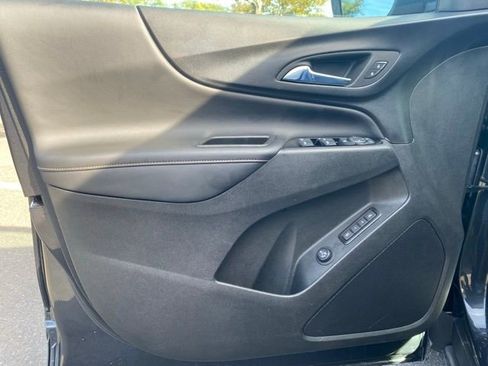 Used 2022 Chevrolet Equinox Premier image 21