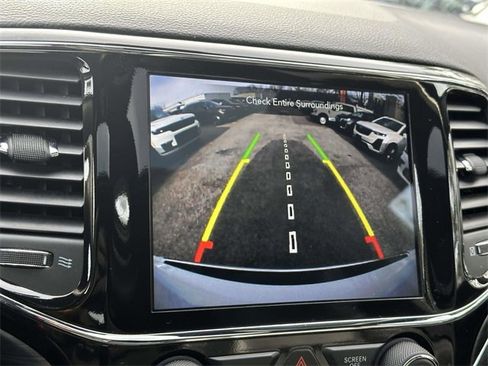 Certified 2022 Jeep Grand Cherokee Limited image 43