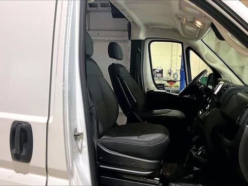 Used 2023 RAM ProMaster 2500 FWD image 7
