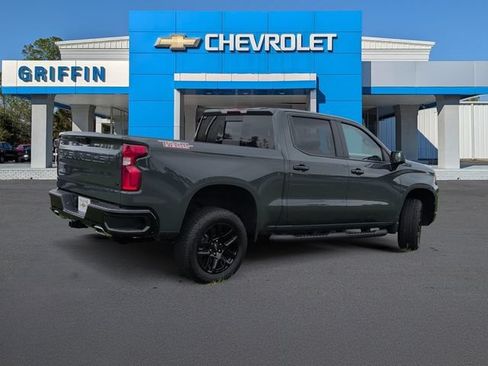 Used 2025 Chevrolet Silverado 1500 LT Trail Boss w/ Convenience Package II AWD/4WD image 4