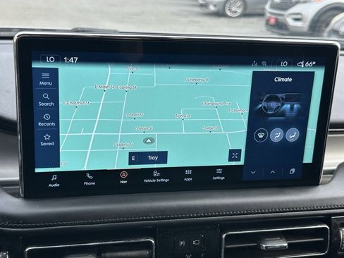 Used 2021 Lincoln Nautilus FWD w/ Equipment Group 101A image 6