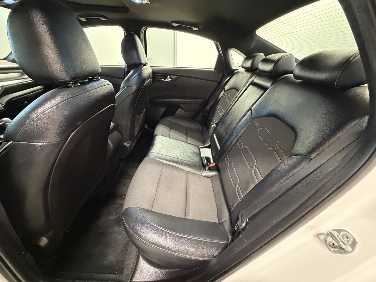Used 2022 Kia Forte GT-Line w/ GT-Line Premium Package FWD image 24