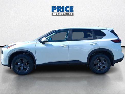 New 2026 Nissan Rogue SV w/ Cold Weather Package AWD/4WD image 8
