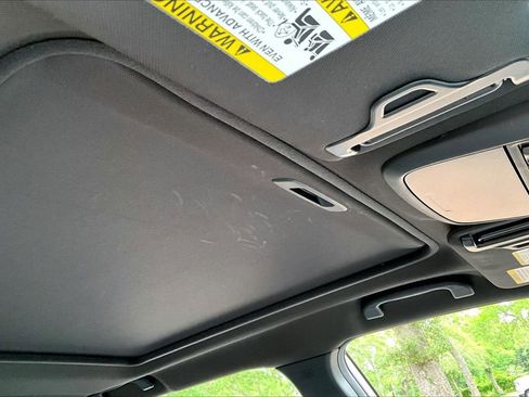 Used 2025 Subaru Forester Premium AWD/4WD image 27