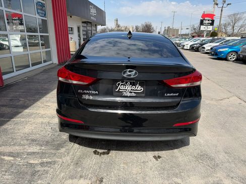 Used 2018 Hyundai Elantra Limited FWD image 6