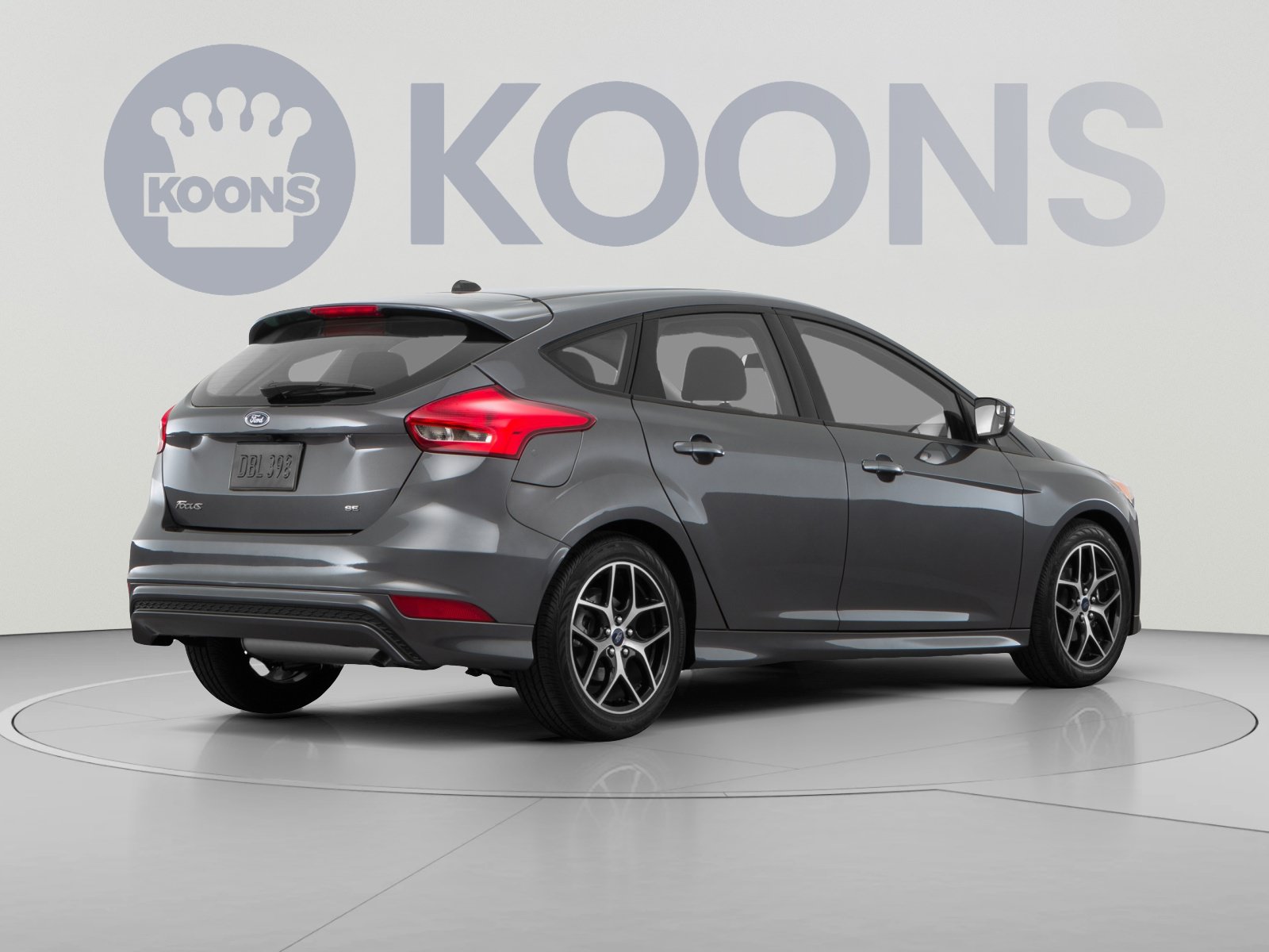 Used 2016 Ford Focus SE w/ SE Power Seat Package FWD image 4