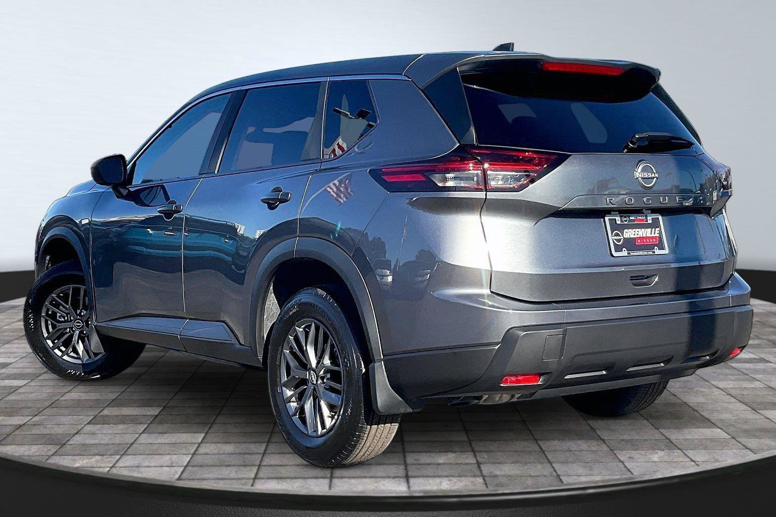 New 2027 Nissan Rogue S FWD image 4