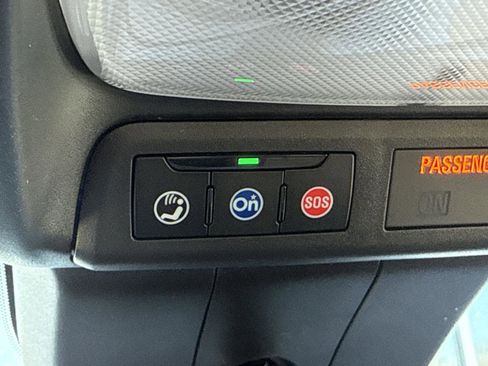 Used 2024 GMC Canyon Elevation w/ Trailering Package AWD/4WD image 16