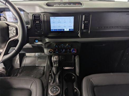 Used 2023 Ford Bronco Big Bend w/ Sasquatch Package image 24