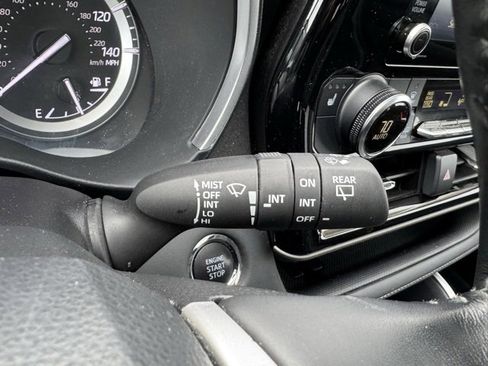 Certified 2022 Toyota Highlander XLE image 33