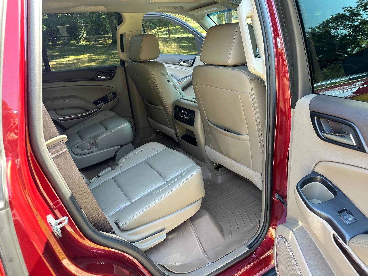 Used 2019 GMC Yukon SLT w/ Open Road Package RWD image 26