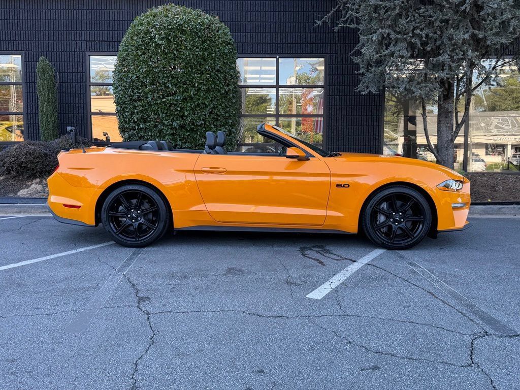 Used 2018 Ford Mustang GT Premium w/ Equipment Group 401A RWD image 21