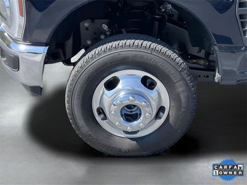 Used 2024 Ford F350 Lariat image 36