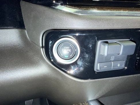 Certified 2024 Chevrolet Silverado 1500 RST w/ Convenience Package II AWD/4WD image 17