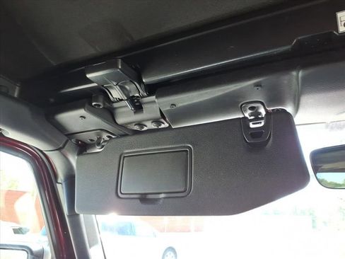 Used 2022 Jeep Wrangler Unlimited Sahara w/ LED Lighting Group AWD/4WD image 27