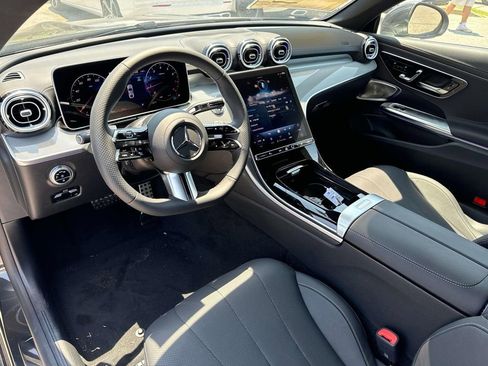 Used 2024 Mercedes-Benz CLE 300 4MATIC Coupe image 7