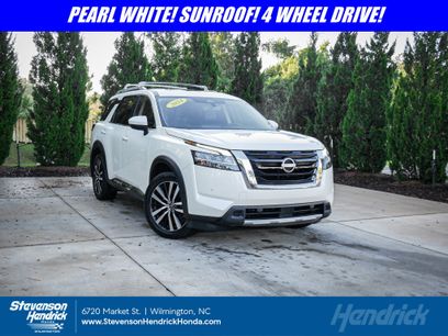 Used 2024 Nissan Pathfinder Platinum w/ Cargo Package