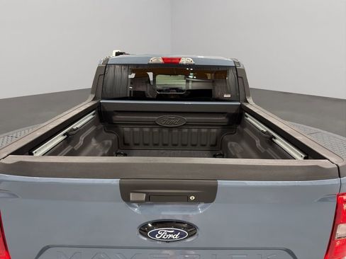Used 2025 Ford Maverick Lariat w/ 4K Tow Package image 9