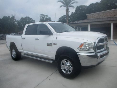 Used 2017 RAM 2500 SLT AWD/4WD image 4