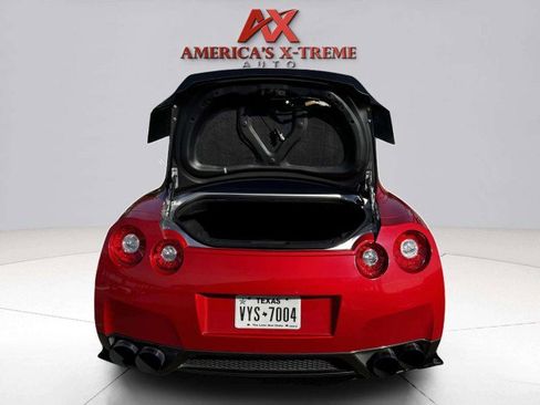 Used 2009 Nissan GT-R Premium image 81