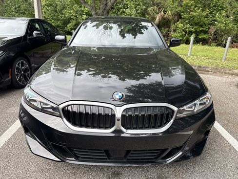 Used 2025 BMW 330i Sedan image 2