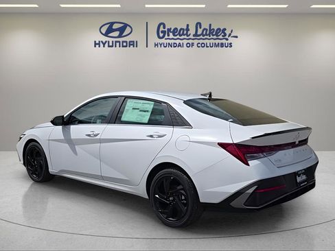 New 2026 Hyundai Elantra SEL Sport Premium w/ Cargo Package FWD image 3