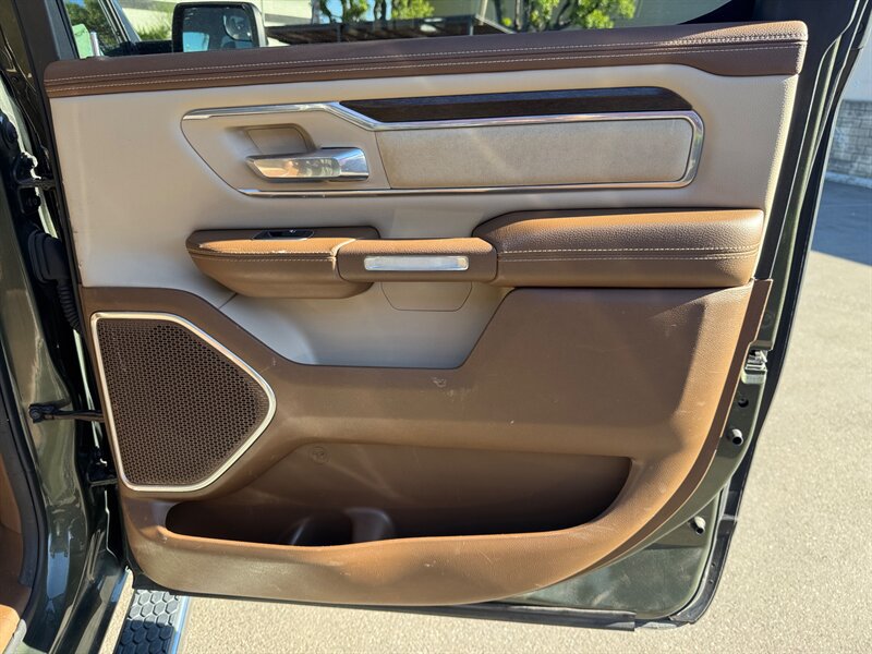 Used 2021 RAM 1500 Laramie AWD/4WD image 41