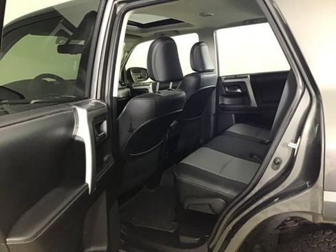 Used 2017 Toyota 4Runner SR5 Premium image 21