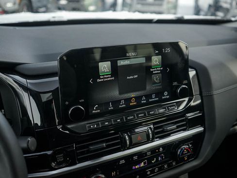 New 2025 Nissan Pathfinder Platinum image 25