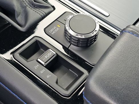 Used 2023 Toyota Tundra Platinum AWD/4WD image 11