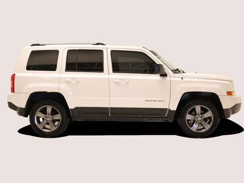 Used 2016 Jeep Patriot Sport w/ Power Value Group image 4