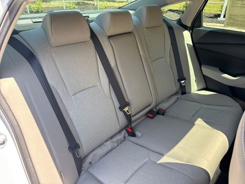 Certified 2025 Honda Accord SE image 33