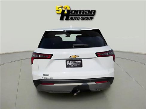Used 2025 Chevrolet Equinox LT FWD image 4