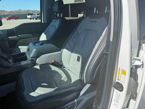 Used 2022 Ford F350 Limited image 22