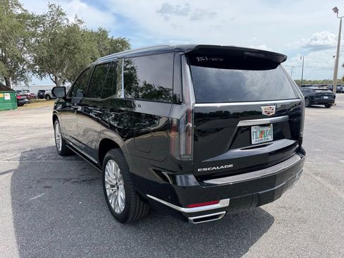 Certified 2025 Cadillac Escalade Premium Luxury w/ Touring Package AWD/4WD image 5