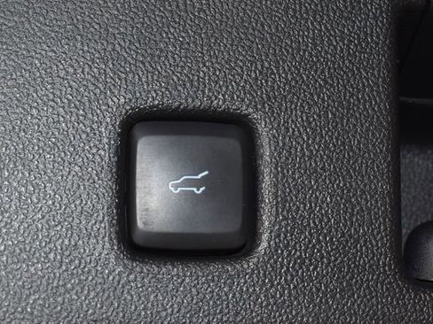 Used 2020 Ford Escape SEL image 39