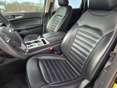 Used 2022 Ford Edge SEL w/ Convenience Package image 17