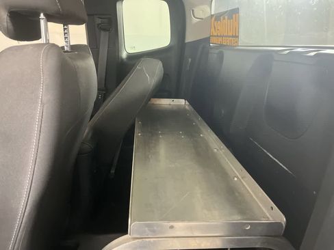 Used 2022 Chevrolet Colorado LT w/ Fleet Safety Package image 26