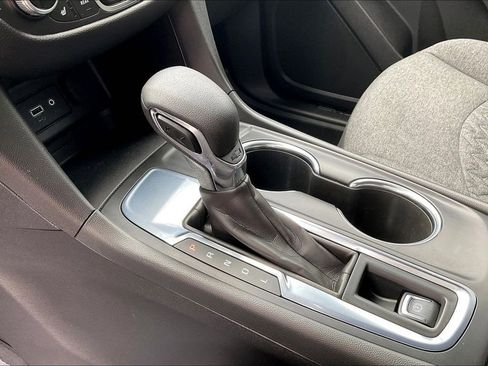 Used 2023 Chevrolet Equinox LT image 15